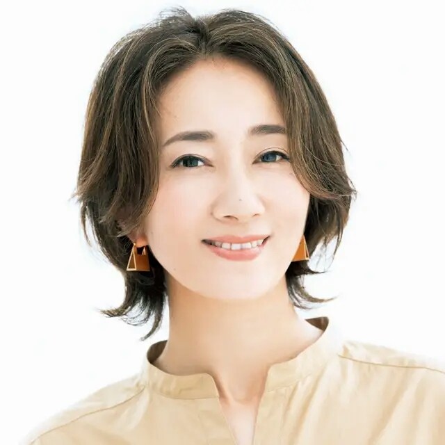适合40岁的发型有哪些,适合头发少的发型40岁 40岁的女人适合什么发型?