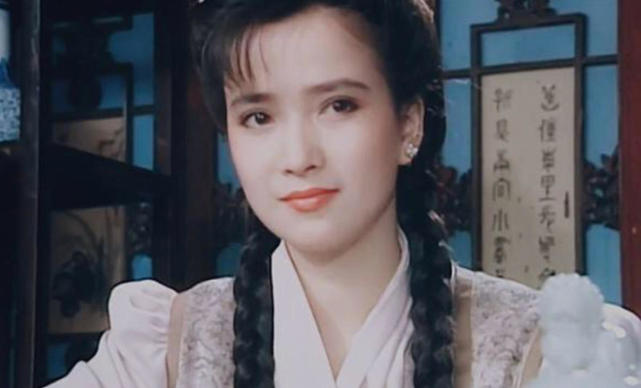 何晴被誉为"古典第一美人",至今还有很多网友怀念她年轻时的美貌