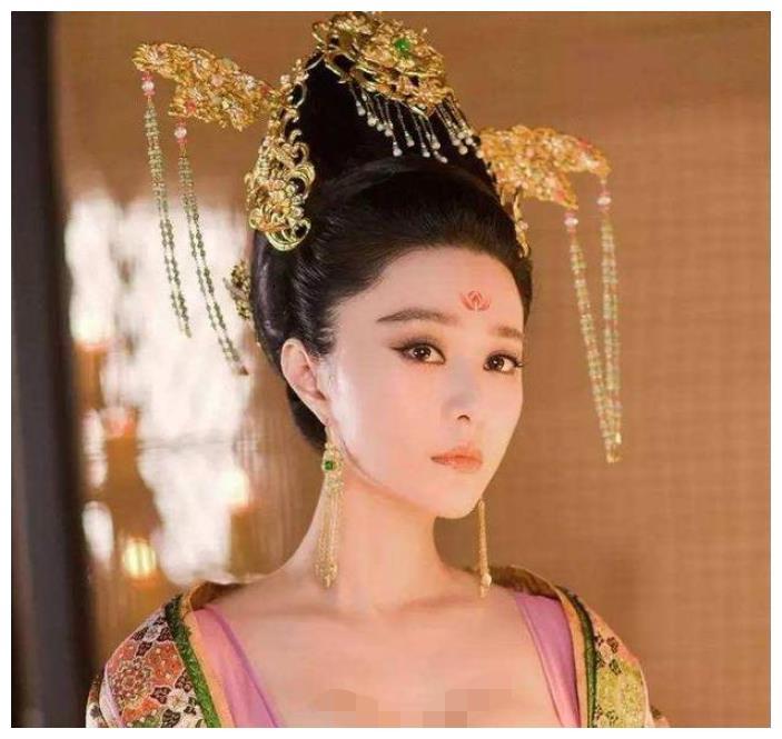 杨玉环复原图终于出来了,美的不像话,网友:不拿来当屏保可惜了