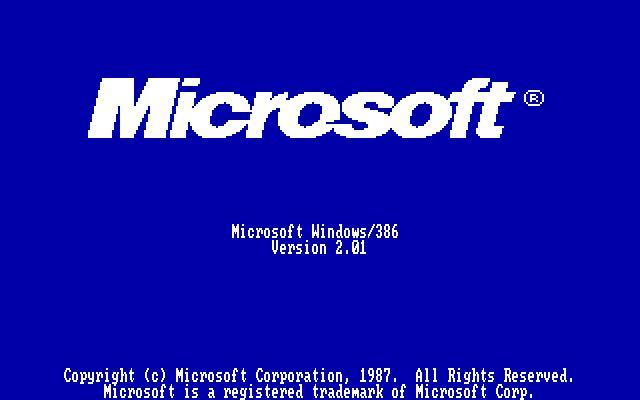 0的启动画面仍然是蓝底白字,但微软的商标已经发生了变化,这一年