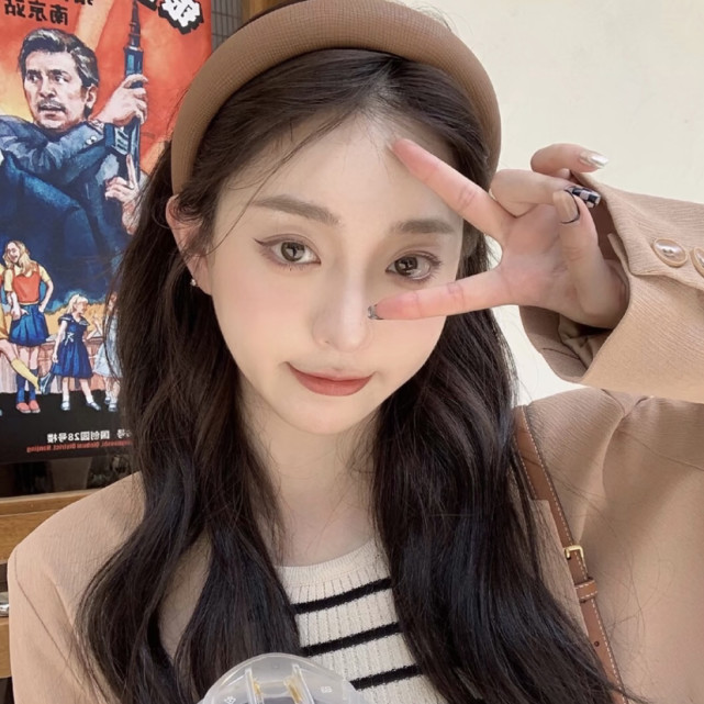 ins高级感女生头像