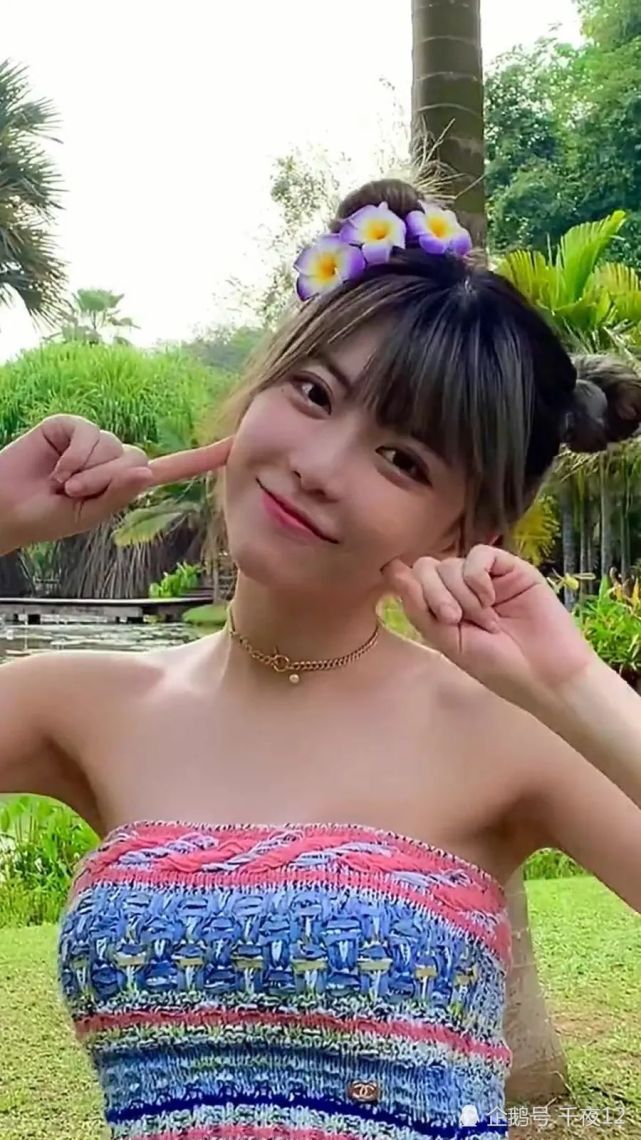 周淑怡:俏皮可爱羊角辫,清纯少女感爆棚