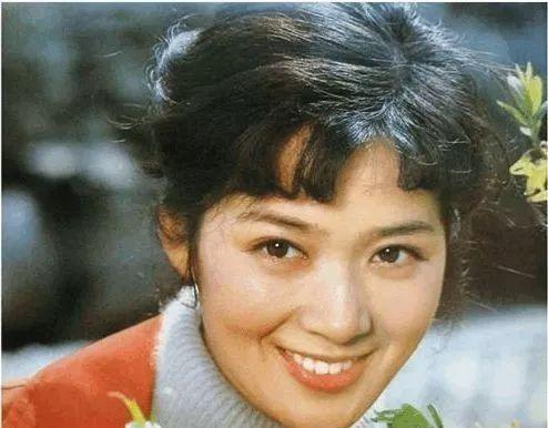 1986年,著名女星龚雪因"流氓案"远走美国,今现状如何?