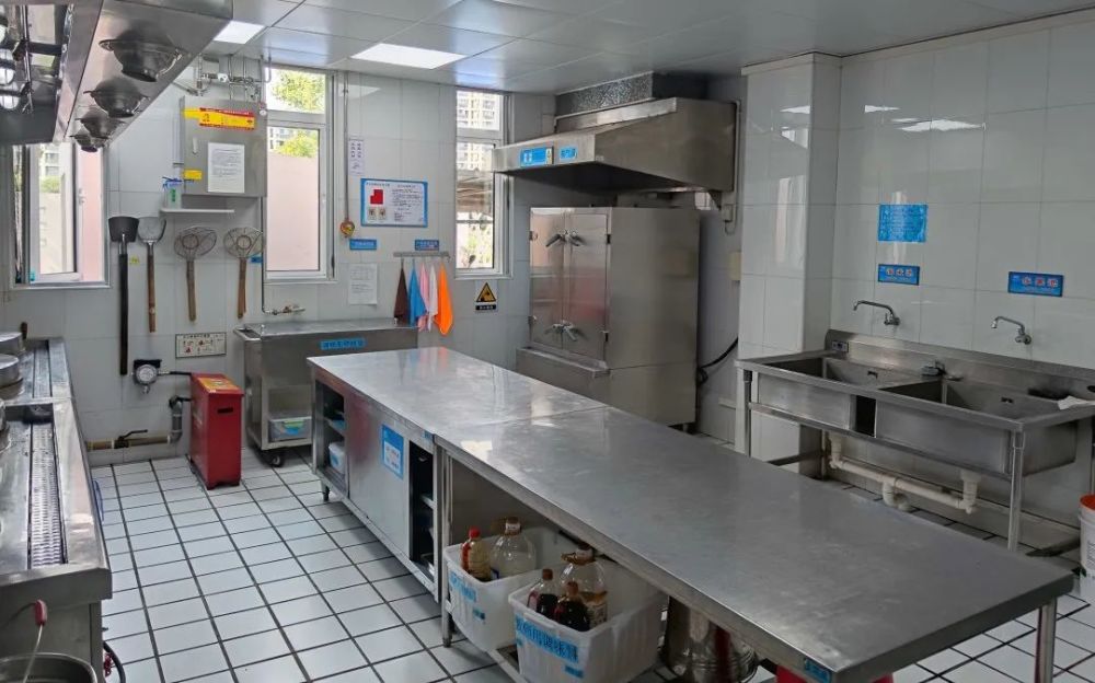 你家萌娃在学校吃得安全吗突击检查食堂后厨第二弹