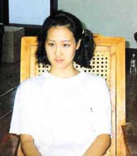 2001年第一悍匪张君被正法,拜金女陈乐幡然悔悟
