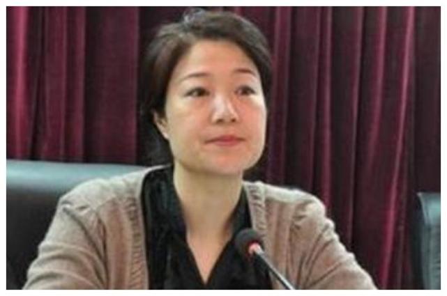 落马的"颜值控"女贪官,受贿不看钱多少,而是看长相