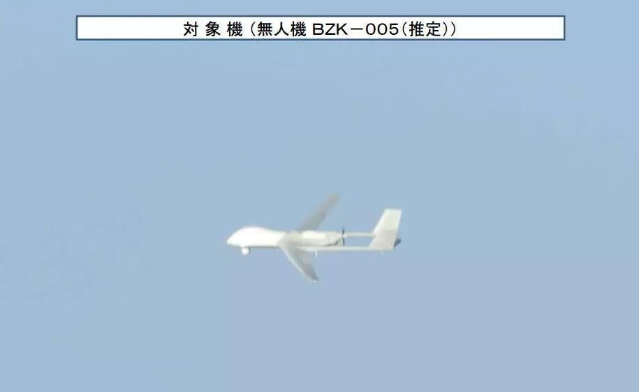 8月24日,日本追踪到一架tb-001型无人机在冲绳以西的海域上空盘旋飞行