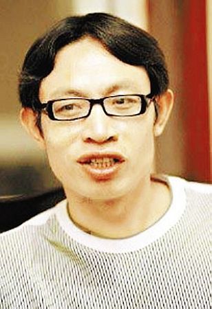 13年前汶川地震,丢下学生第一个逃跑的"范跑跑",如今怎么样了
