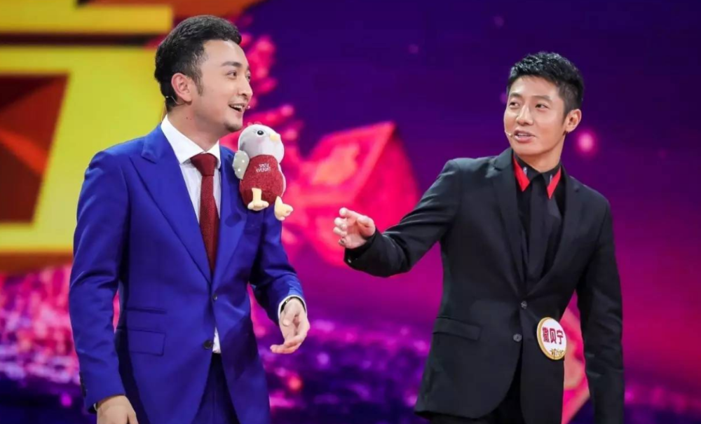 撒贝宁曝央视名嘴太能说,把司机聊吐了,尼格买提躺枪