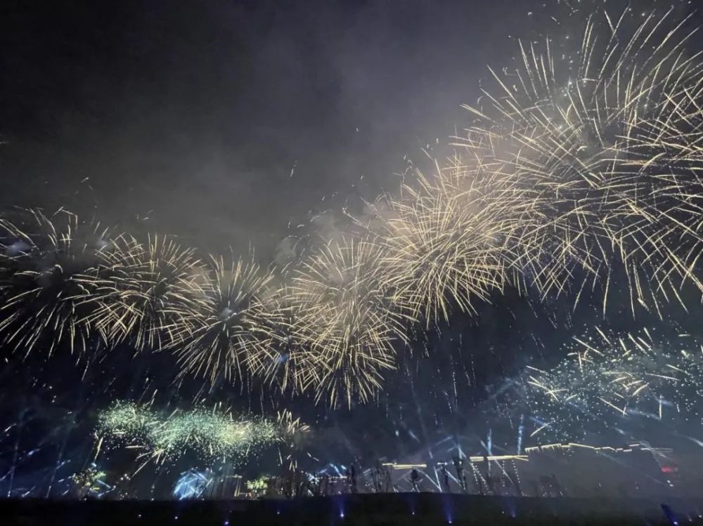 点亮西昌夜空的央视中秋晚会烟花盛会,你赴约了吗?