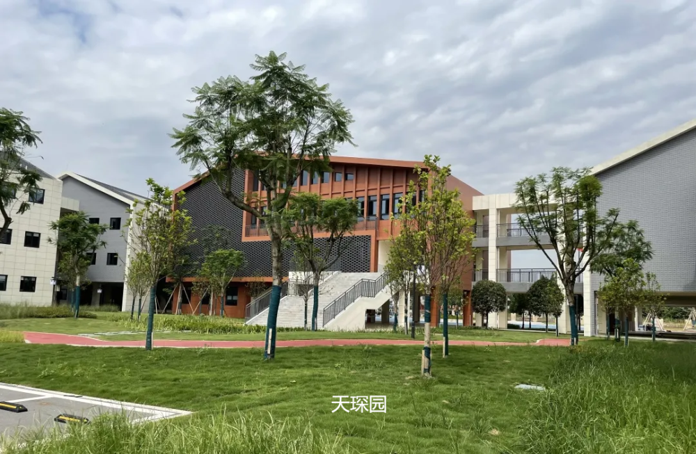 新都区2021新投入使用学校之新都天元小学新校区,重启百年校史_腾讯