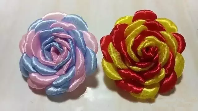 漂亮的双色丝带玫瑰花的做法,简单到你不信!(附教程)