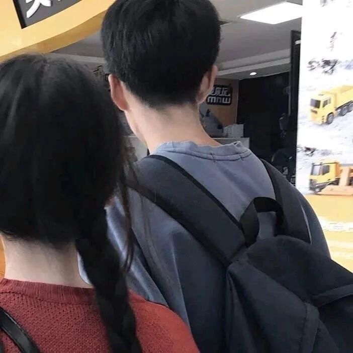 真人情侣头像|只是想你了