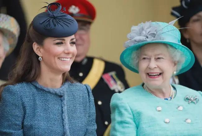 英媒:英国女王去世计划泄露,查尔斯当国王