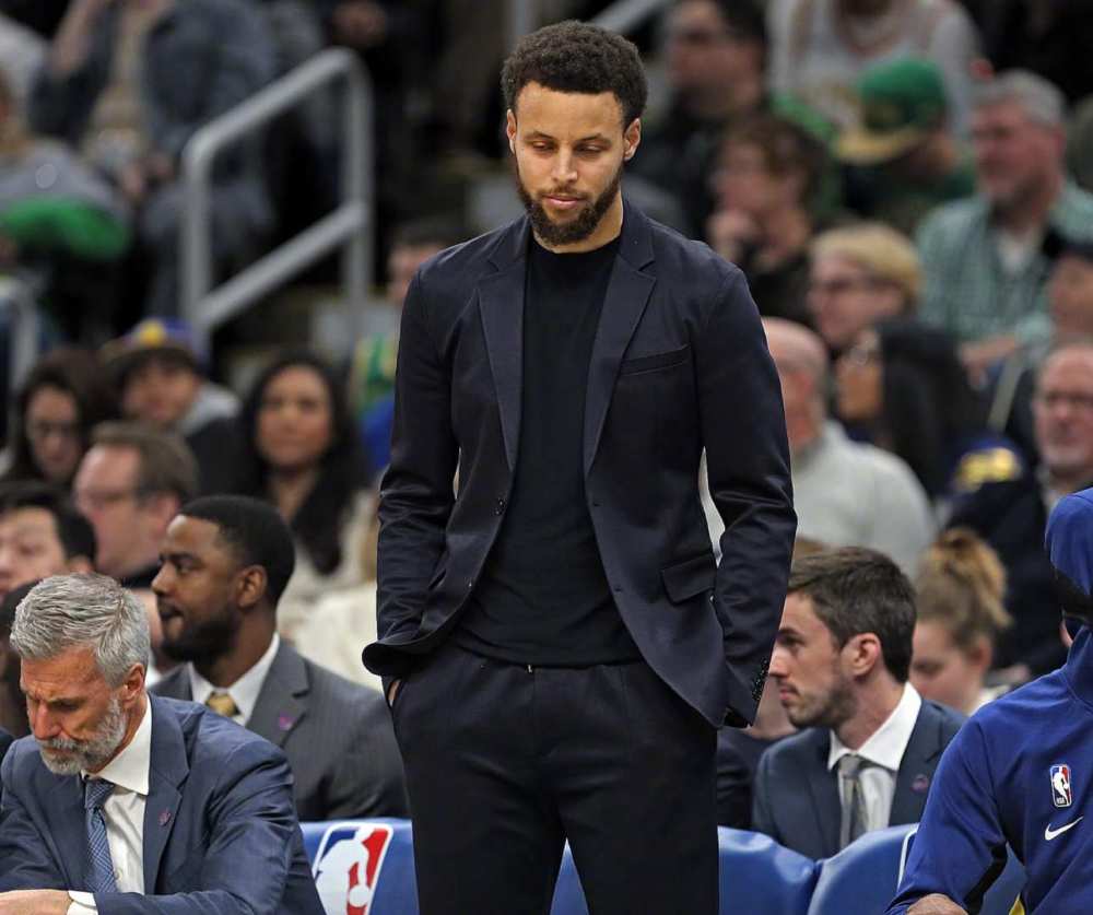 评论出你最喜欢nba中哪名球员的西装造型?