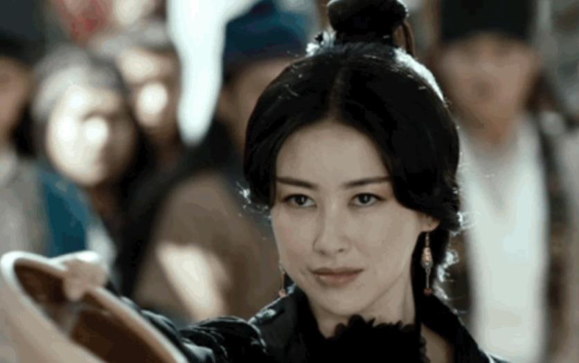 朱珠承包七部剧的风情美人内娱的明艳大美人或许真的断代了