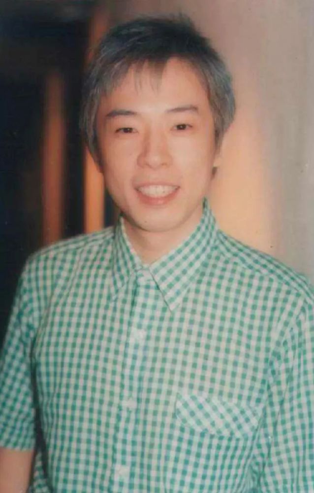 黄贯中旧照曝光!痞帅奶狗脸撩哭网友:突然感受到朱茵的快乐!