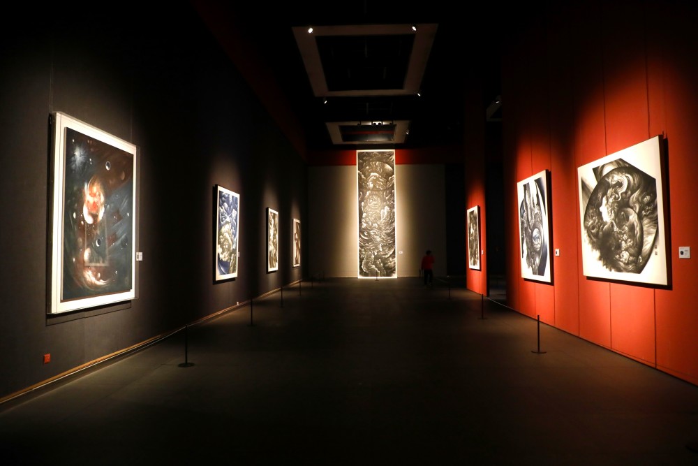 "墨道山水"引人入胜,姬子绘画展在山东美术馆开展