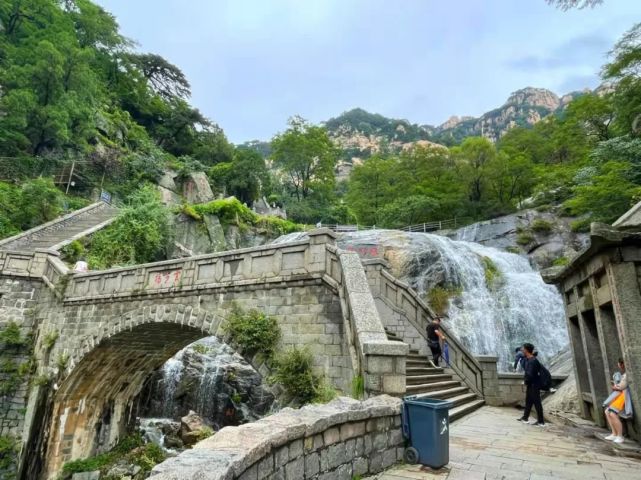 雨后泰山再现云桥飞瀑美景|泰山|云步桥|桥北