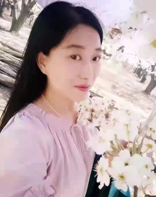 创造歌词神迹的山区女教师张灵茹.