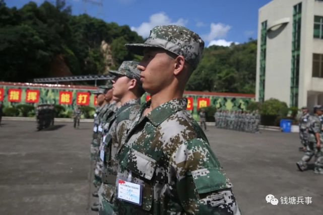 范兴东 摄瑞安市人武部组织预定新兵谈心交心.