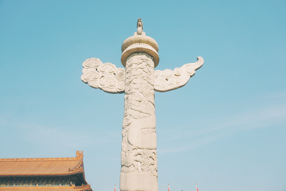北京一座装饰用的巨大石柱是中国传统建筑形式高957米