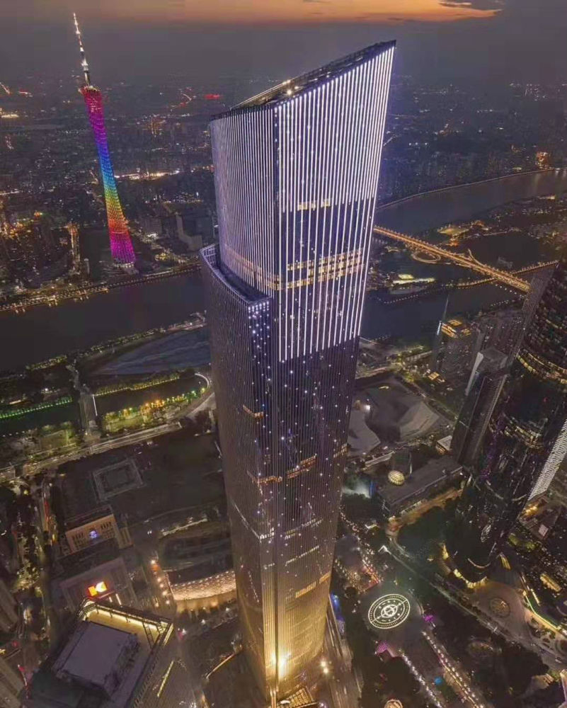 中国第三高楼广州周大福金融中心