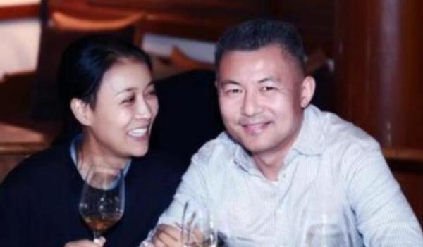 "中国第一前锋" 高峰,那英为他未婚生子献10年青春,今