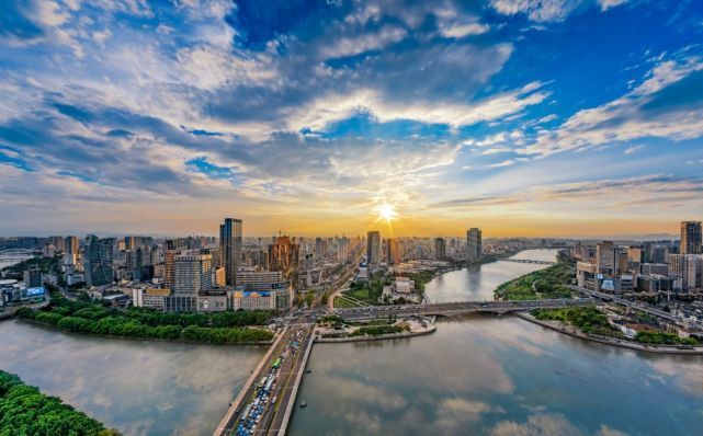 青岛gdp落后宁波_浙江发展很低调的一座城市,GDP超无锡和长沙,你知道它是谁吗