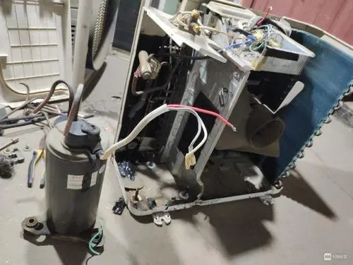冰箱风扇不转的应急修理万宝byd-155型无霜电冰箱是利用风扇将冷气吹