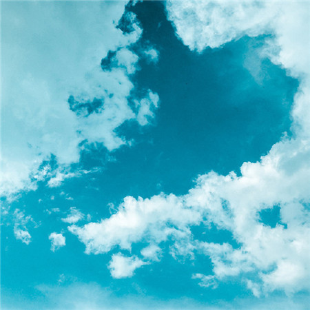 蓝色天空唯美背景图