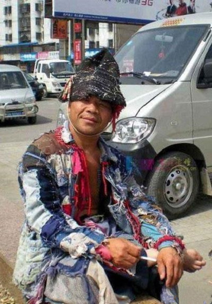 中国最牛乞丐把要饭当职业,80年代已是"万元户",如今千万身家