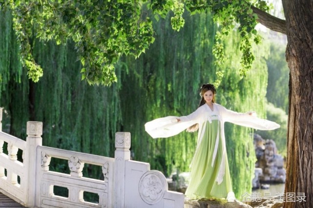 汉服美女清新脱俗唯美古风摄影