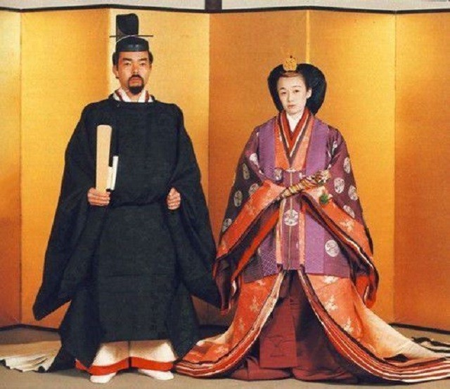 中国皇帝有皇后日本天皇也会选皇后但是日本选后有一奇葩要求