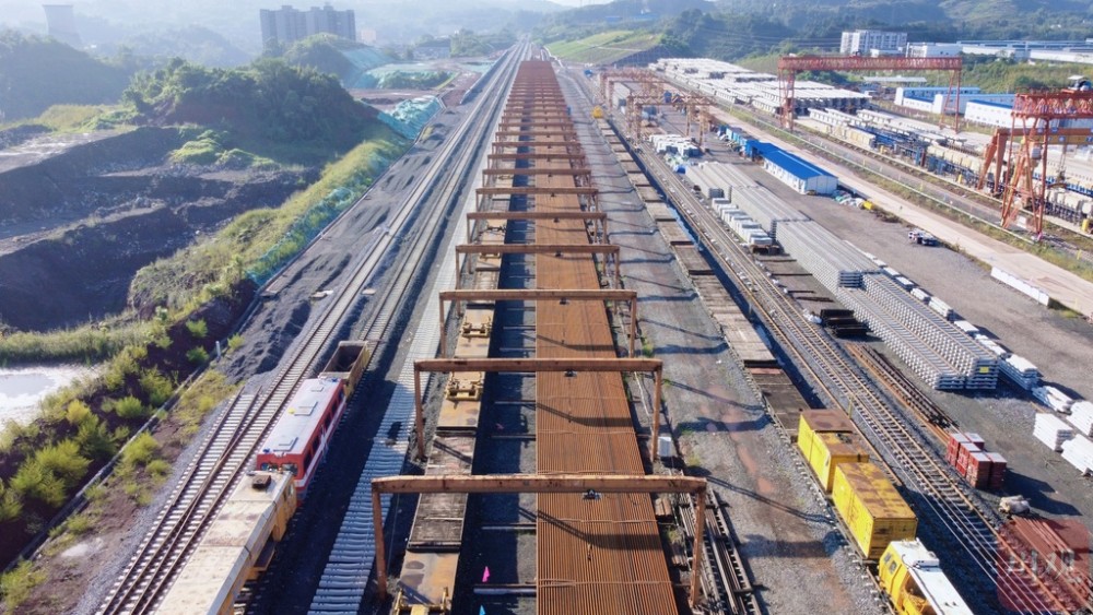 组图丨叙毕铁路(川滇段)铺架工程正式启动