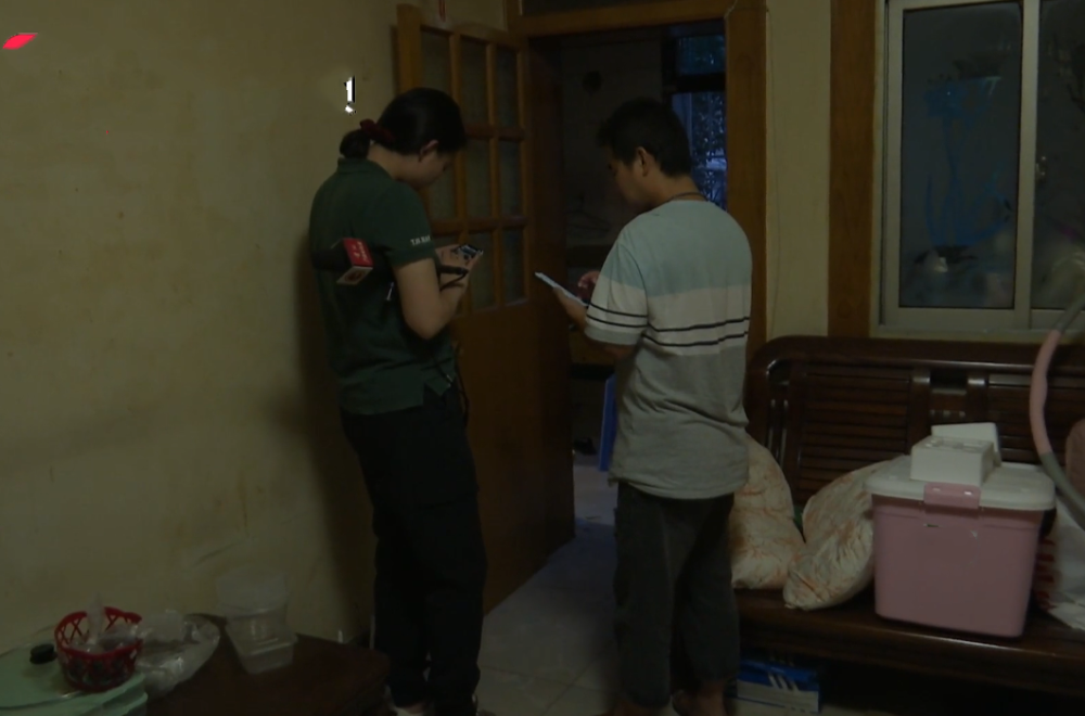 卫生间漏水怎么办（卫生间漏水不砸砖怎么处理）