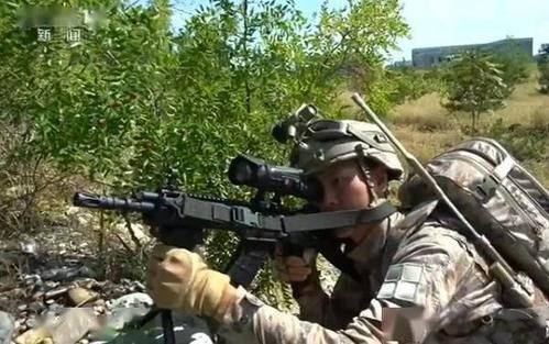 cslr7型冲锋枪是把70周年阅兵枪械现装备的单位越来越多