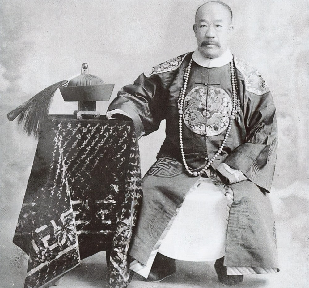 皇太极长子肃亲王豪格的第十代嫡孙出生了,这人便是善耆