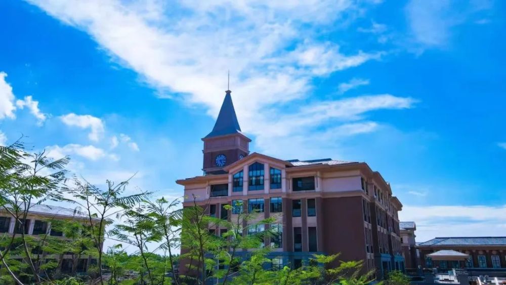 新学期,新征程!一起来看看洋浦外国语学校的新面貌