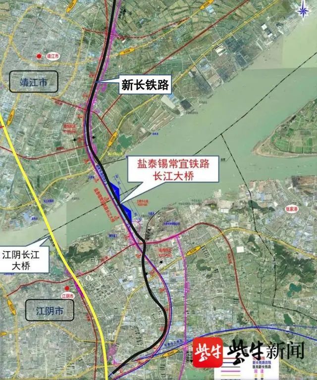 盐泰锡常宜铁路的跨江工程位于江阴第三过江通道位置.