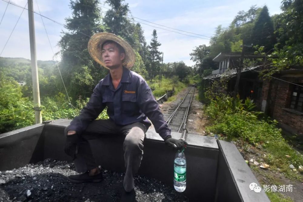 在湖南这里,还保留着你没见过的小火车和窄轨铁路