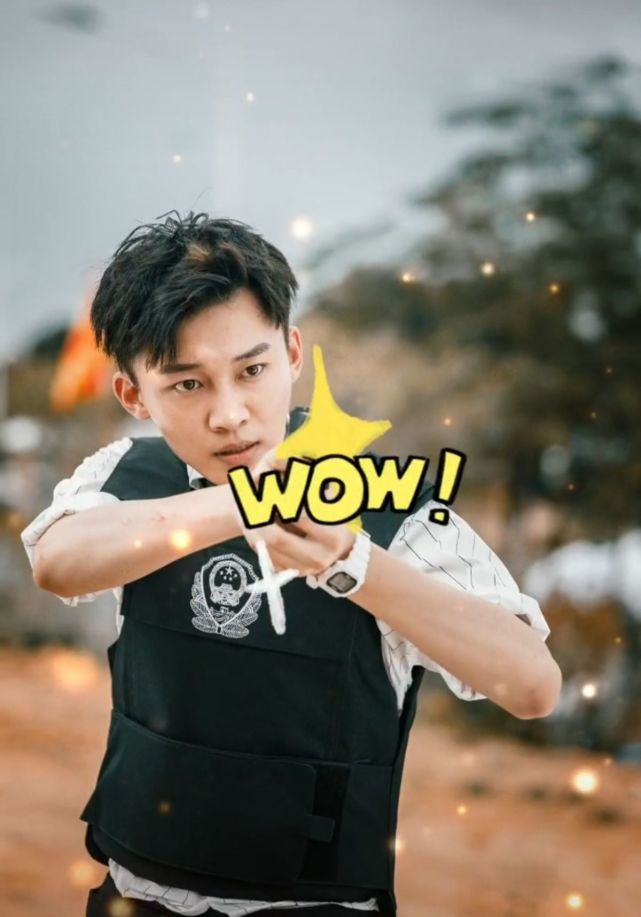 刘奕君与儿子罕互动刘怡潼颜值不输父亲大学被极力反对当演员