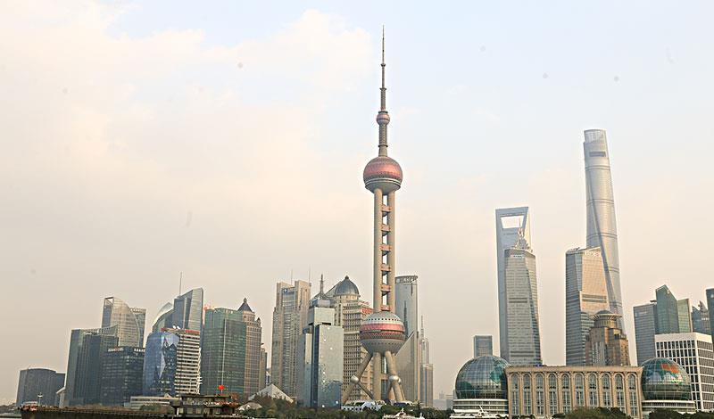 德国学者拍到上海"东方明珠",引发大家热议:中国建设很强大