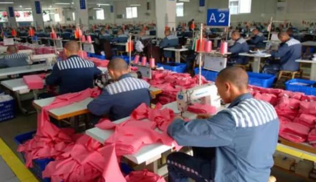 服刑人员在监狱里做什么岗位过得比较轻松?