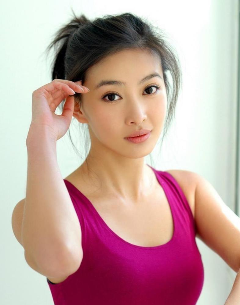 《扫黑风暴》馄饨店老板娘,演过李易峰姐姐,还是张柏