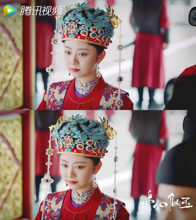 《锦心似玉》的时代背景为明朝,谭松韵那顶头冠就是很典型的明朝内