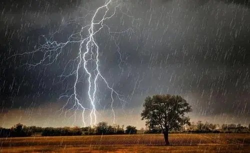 中国暴雨和美军有关美媒意外揭露天灾真相幕后黑手显露真身