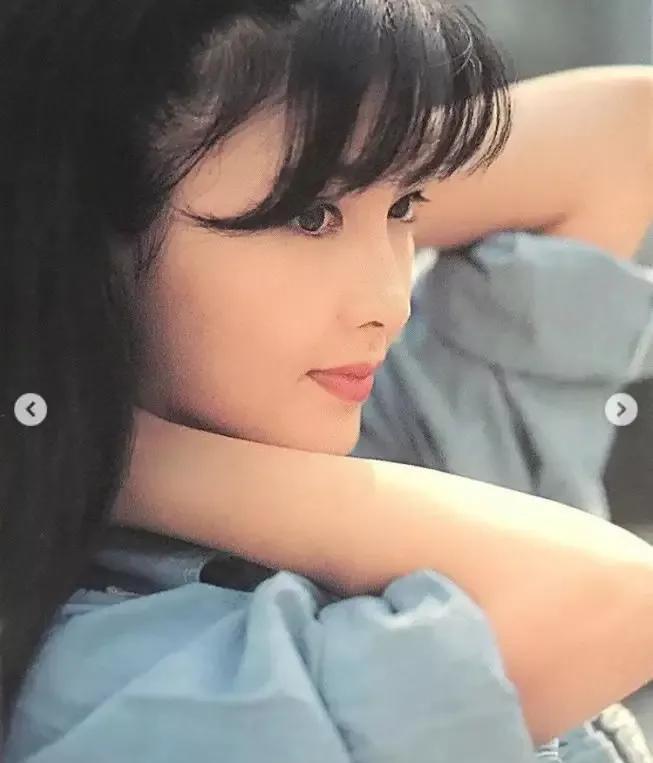 我心中最美的两个美女:秦岚 周慧敏