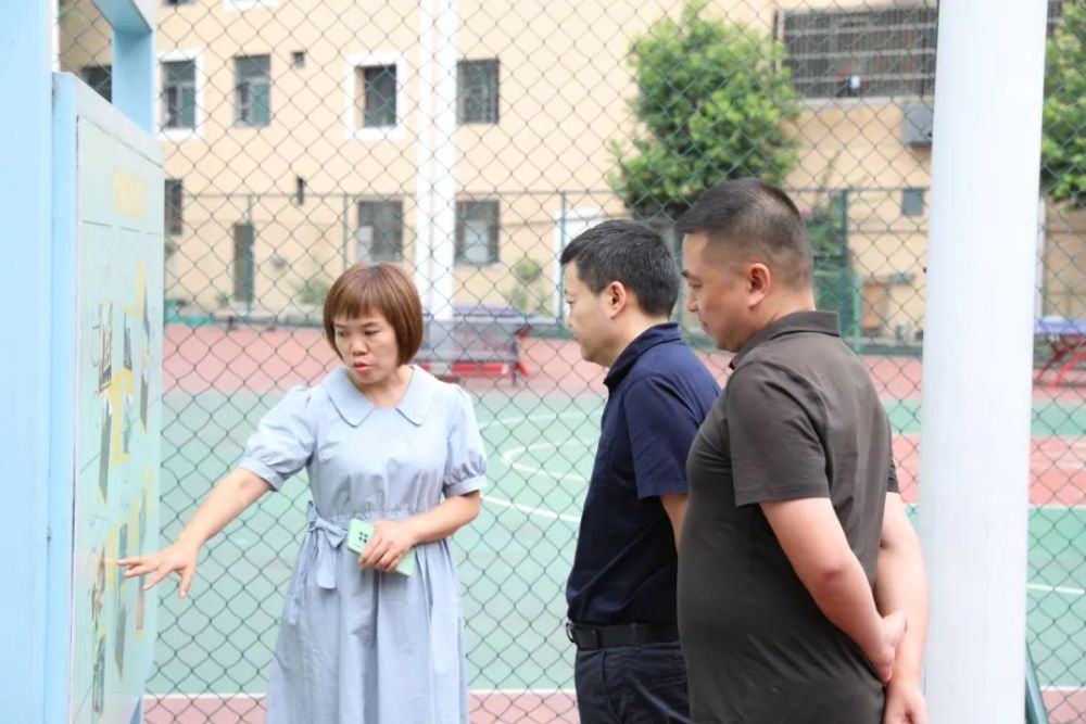魏柯到桂湖街道专题调研相关工作