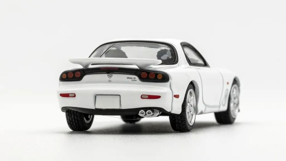 马自达转子引擎的最后光芒,tlv mazda rx-7模型展示